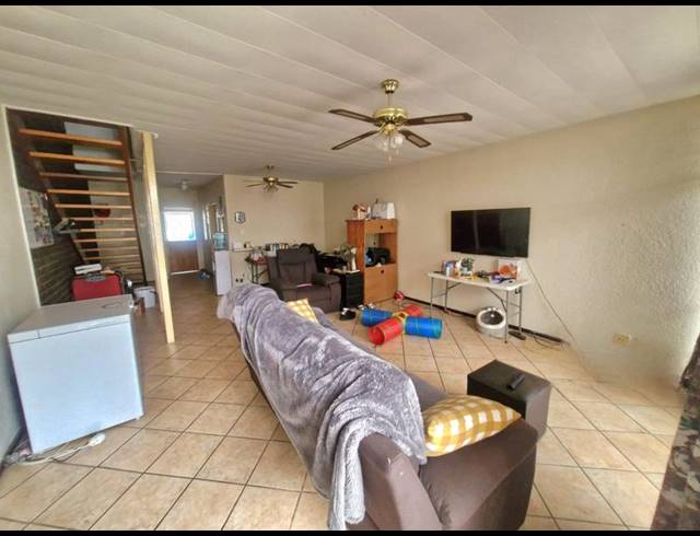 3 BEDROOM TOWNHOUSE FOR SALE IN SINOVILLE